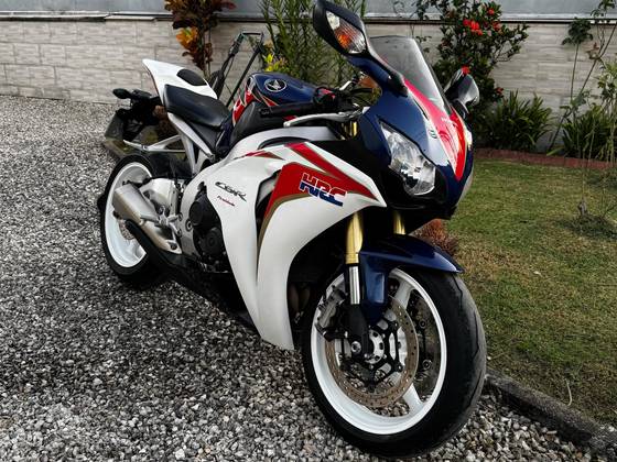 HONDA CBR 1000RR FIREBLADE 